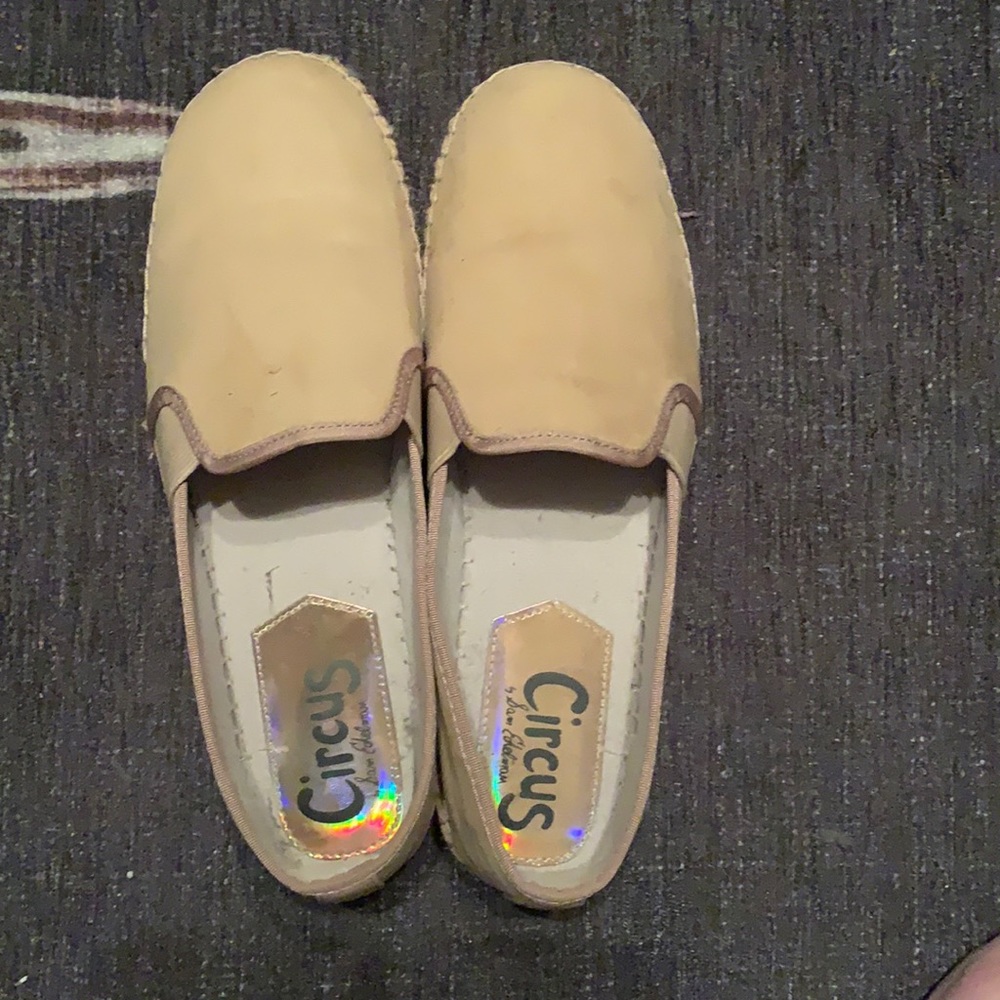 Circus by Sam Edelman tan platform shoes.